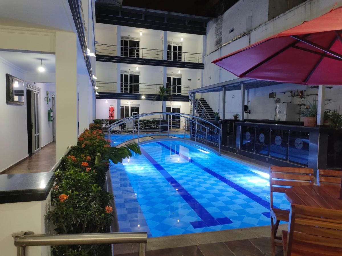 Confort Plaza Hotel Villavicencio Ngoại thất bức ảnh
