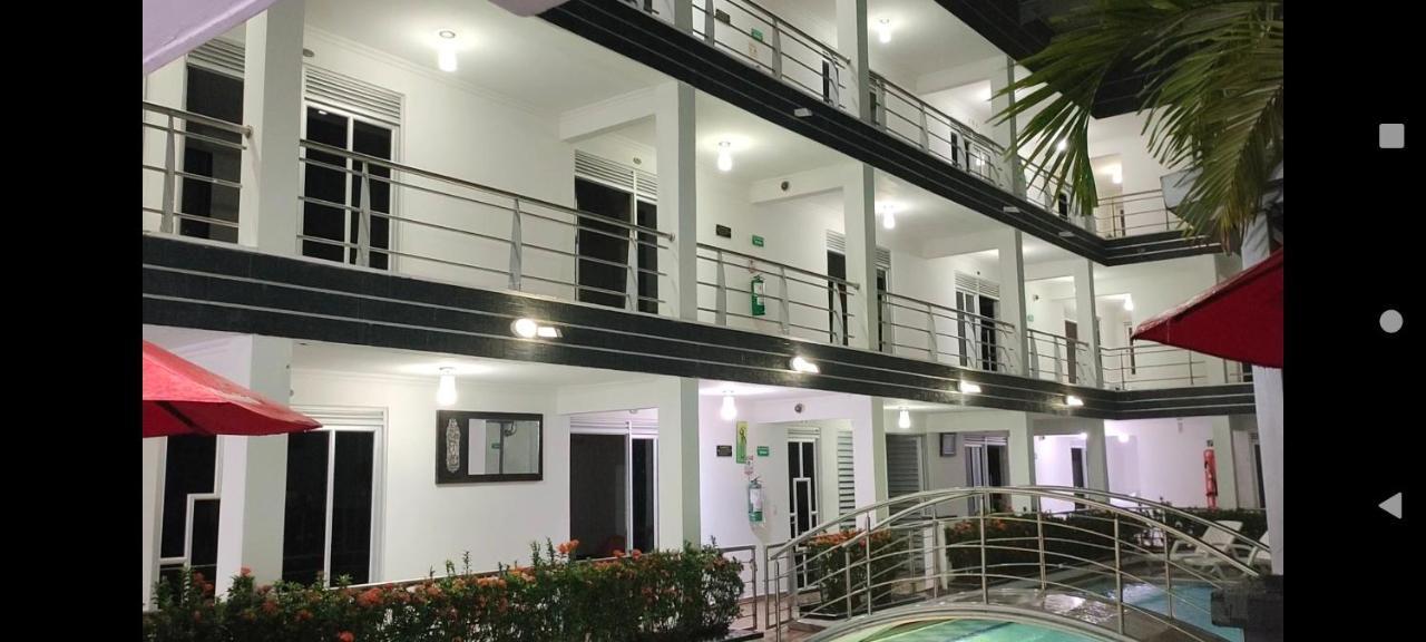 Confort Plaza Hotel Villavicencio Ngoại thất bức ảnh